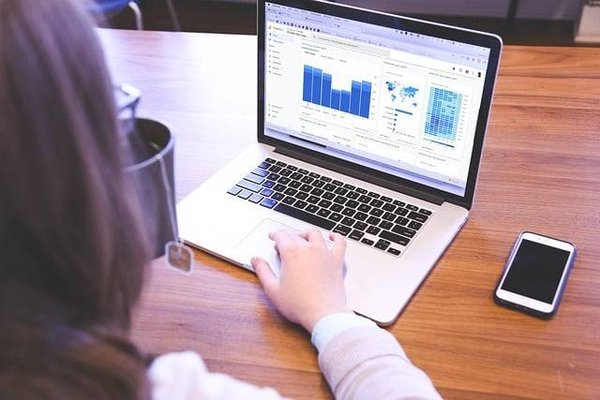Comment Mesurer Efficacement le ROI de Vos Campagnes Digitales ?