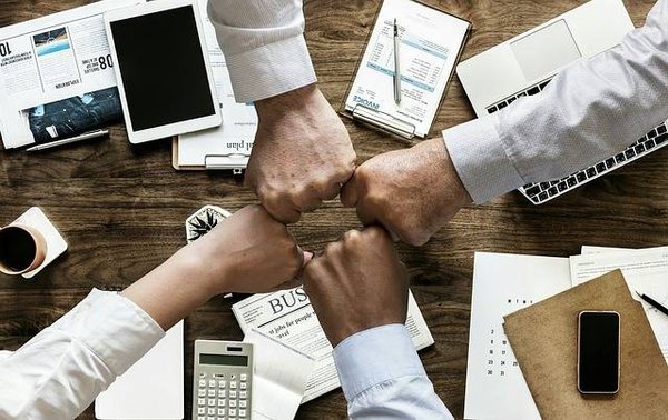 Gérer et Améliorer l'E-réputation de votre Entreprise : Stratégies Clés pour un Succès en Ligne